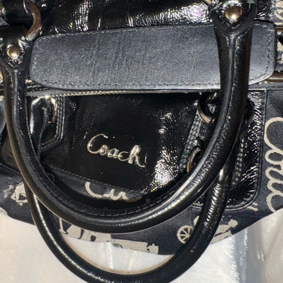 COACH Ashley Horse & Carriage Satchel Handbag w/ Shoulder Strap - Picture 12 of 16